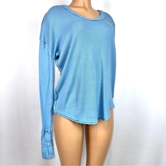 Free People Women’s Sz S Blue Long Sleeve Oversized Soft Knit Shirt We The Free - Picture 1 of 14